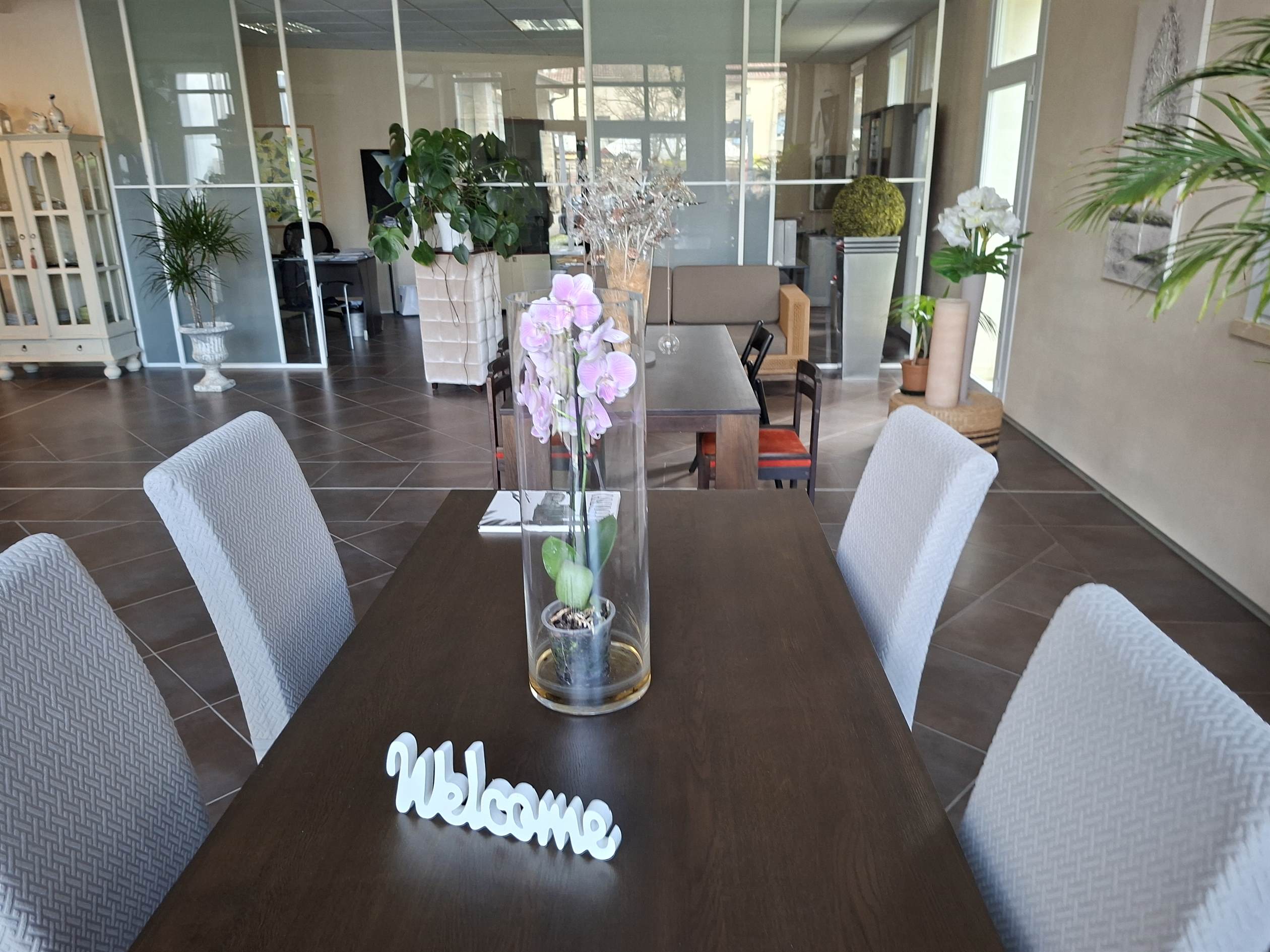 Mass Image Compressor Compressed this image. https://sourceforge.net/projects/icompress/ with Quality:68