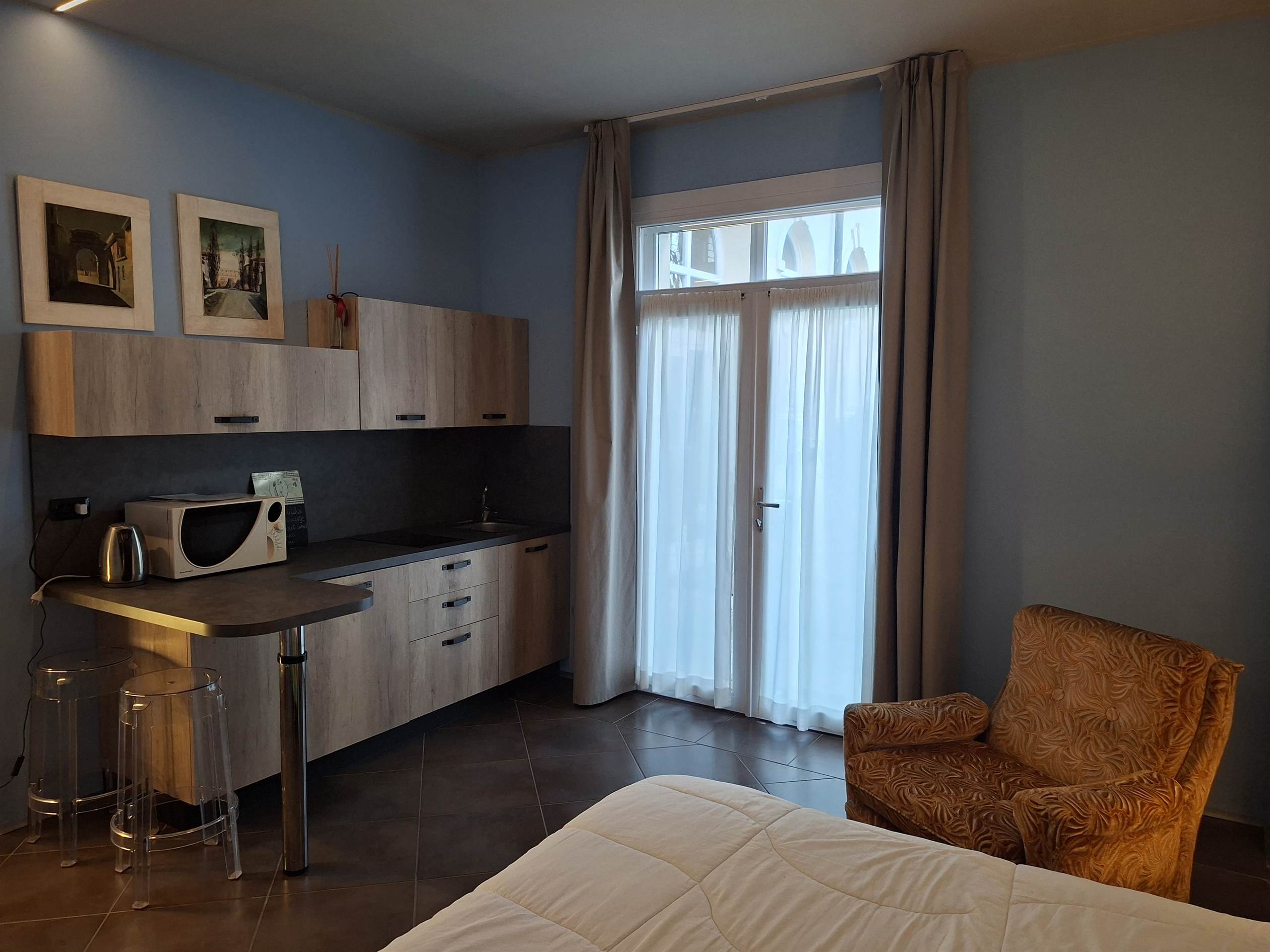 Mass Image Compressor Compressed this image. https://sourceforge.net/projects/icompress/ with Quality:68